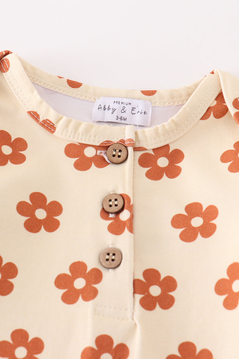 “Daisy Delight” Newborn Gown for Baby Girl