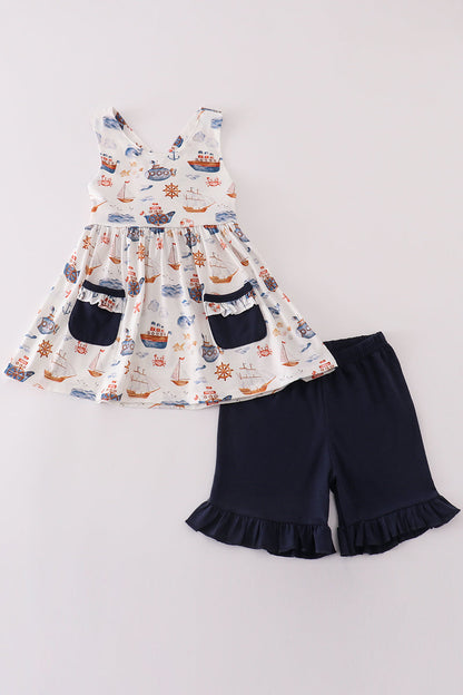 Nautical-Themed Girls Outfit with Tunic and Navy Shorts – Ideal for Summer Fun