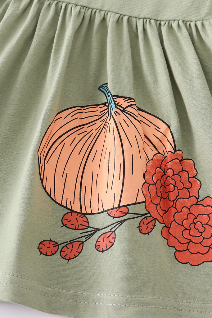 Autumn Delight: 2-Piece Pumpkin Outfit